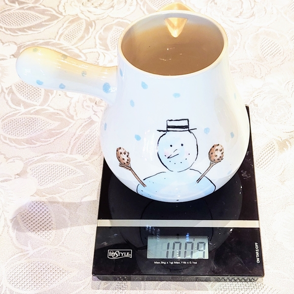 Vintage Rae Dunn, collectable coco/Hot Chocolate Pot. Snow man/ let it snow. - Picture 13 of 13